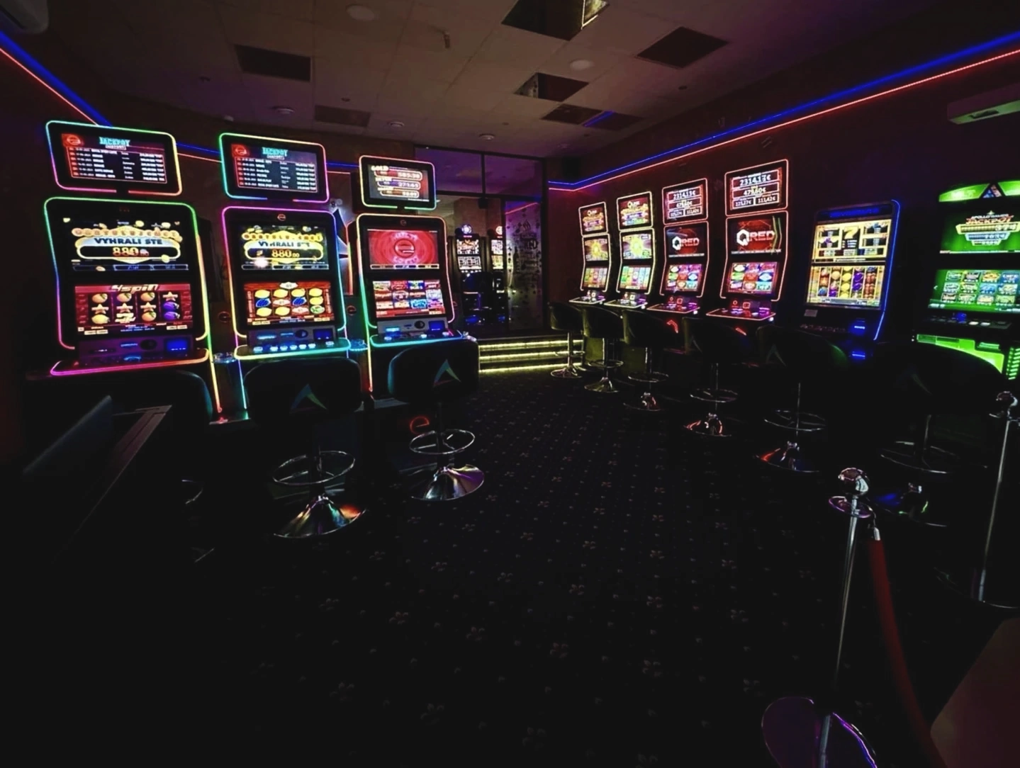 Pobočka Mirage - Šahy, Hlavné námestie 34